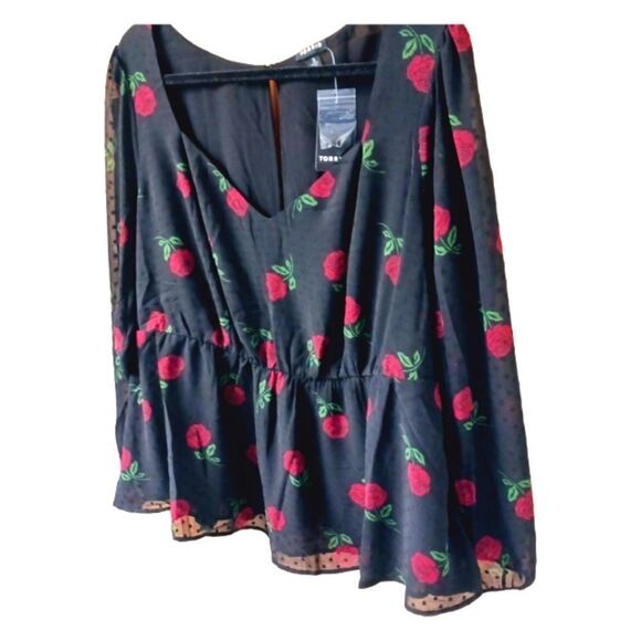 TORRID Plus Size New Peplum Chiffon Clip Dot Floral Rose Puff Sleeve Top. - Picture 6 of 16